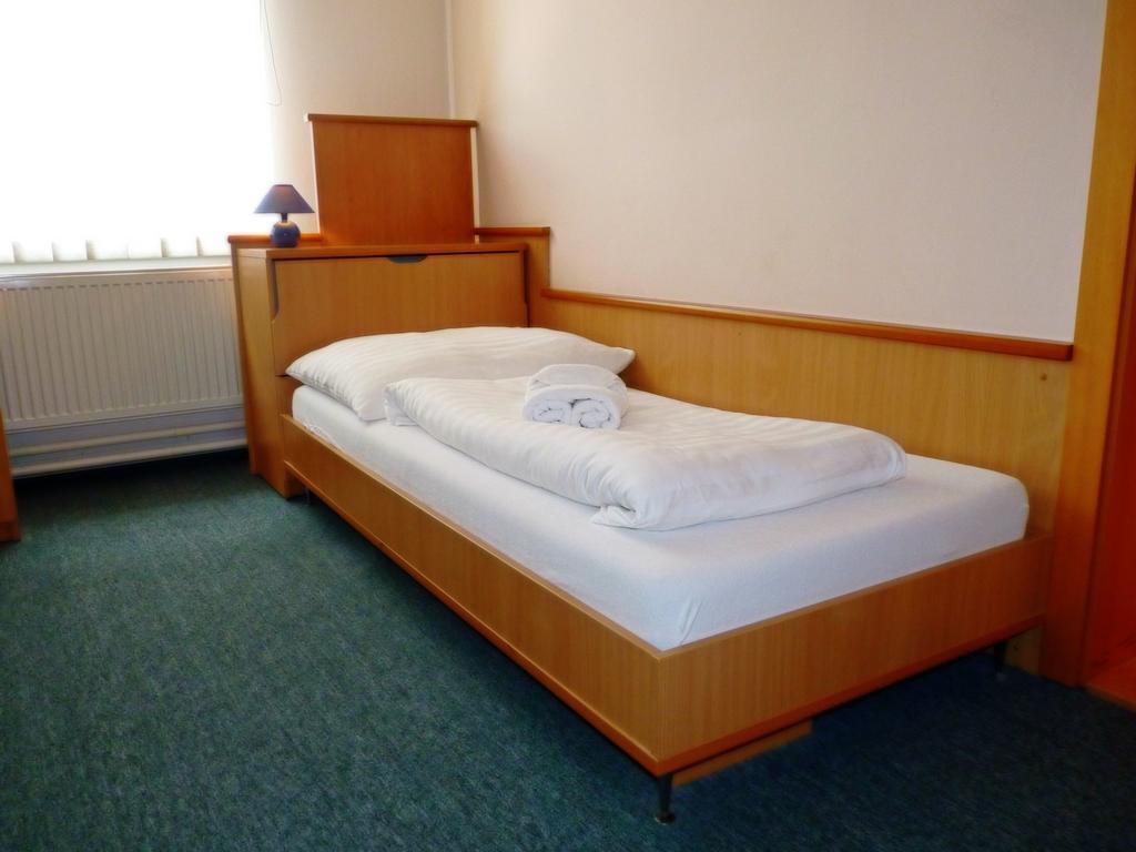 Garni G Hotel Zilina Room photo